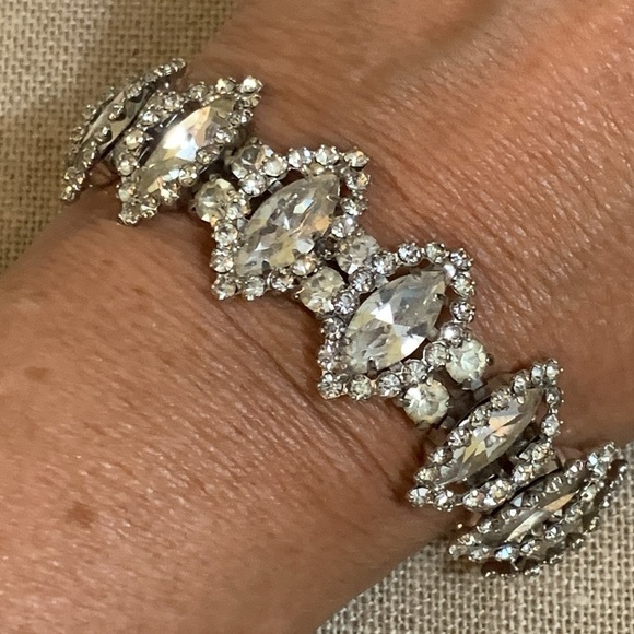 Albert Weiss Silver Vintage Rhinestone Marquise Stone Statement Wedding Bracelet - Picture 16 of 17